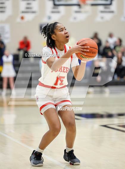 Thumbnail 3 in Carmel vs Fishers (IHSAA  4A Sectional Round1) photogallery.