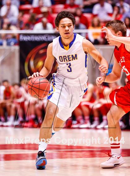 Thumbnail 2 in Bountiful vs Orem (UHSAA 4A Final) photogallery.