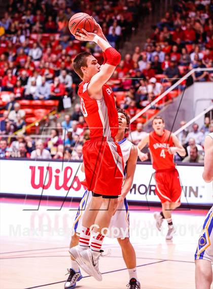 Thumbnail 2 in Bountiful vs Orem (UHSAA 4A Final) photogallery.