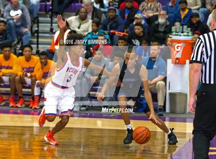 Thumbnail 1 in East St. Louis vs. Decatur MacArthur (Prairie Farms Holiday Basketball Classic) photogallery.