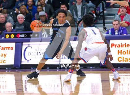 Thumbnail 3 in East St. Louis vs. Decatur MacArthur (Prairie Farms Holiday Basketball Classic) photogallery.