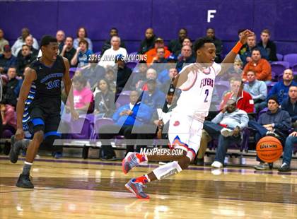 Thumbnail 3 in East St. Louis vs. Decatur MacArthur (Prairie Farms Holiday Basketball Classic) photogallery.