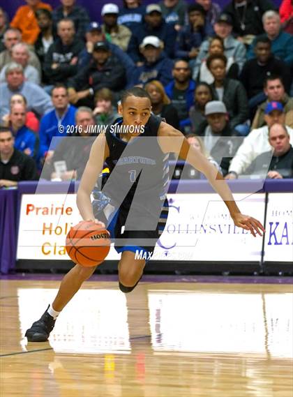 Thumbnail 2 in East St. Louis vs. Decatur MacArthur (Prairie Farms Holiday Basketball Classic) photogallery.