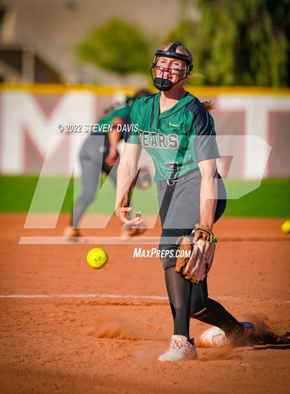 Thumbnail 1 in Basha @ Shadow Ridge photogallery.
