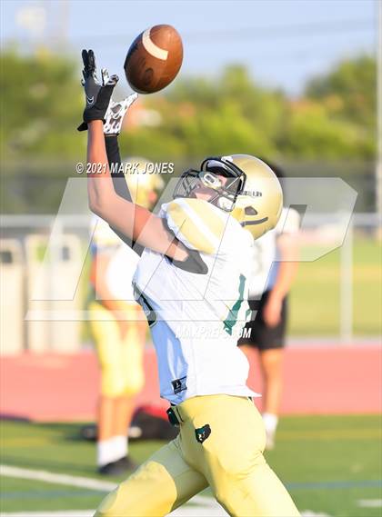 Thumbnail 2 in Brophy College Prep vs. Basha (JV) photogallery.