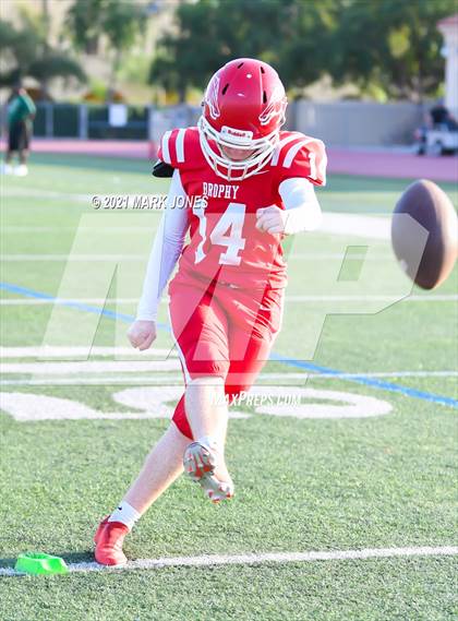Thumbnail 1 in Brophy College Prep vs. Basha (JV) photogallery.