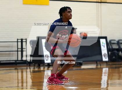 Thumbnail 2 in Benjamin Davis vs. Klein (Conroe Christmas Classic) photogallery.
