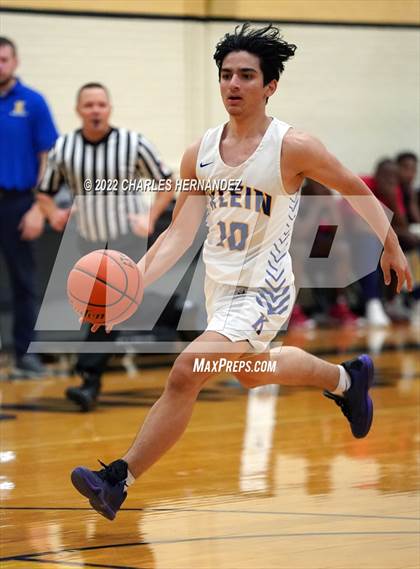 Thumbnail 2 in Benjamin Davis vs. Klein (Conroe Christmas Classic) photogallery.
