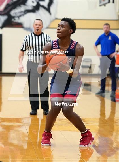 Thumbnail 2 in Benjamin Davis vs. Klein (Conroe Christmas Classic) photogallery.