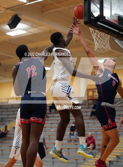 Thumbnail 3 in Benjamin Davis vs. Klein (Conroe Christmas Classic) photogallery.