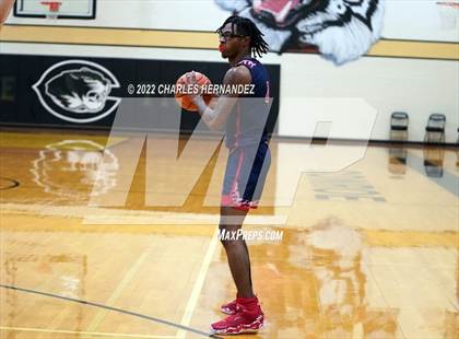 Thumbnail 1 in Benjamin Davis vs. Klein (Conroe Christmas Classic) photogallery.