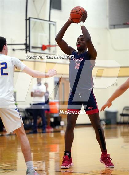 Thumbnail 3 in Benjamin Davis vs. Klein (Conroe Christmas Classic) photogallery.