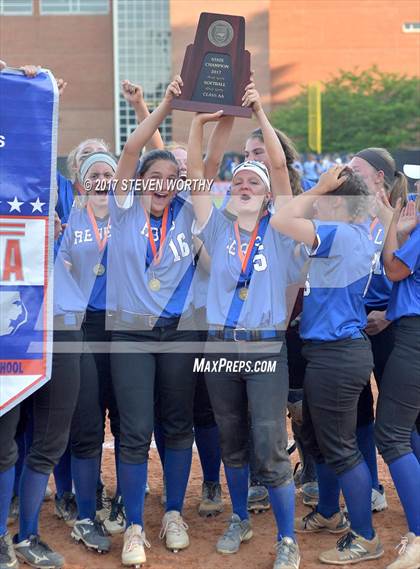 Thumbnail 1 in Parkwood vs. South Granville (NCHSAA 2A Final Game 3) photogallery.