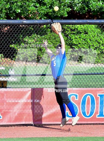 Thumbnail 1 in Parkwood vs. South Granville (NCHSAA 2A Final Game 3) photogallery.