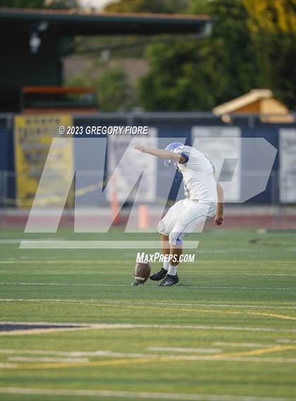 Thumbnail 2 in Bishop Amat @ Notre Dame (SO) photogallery.