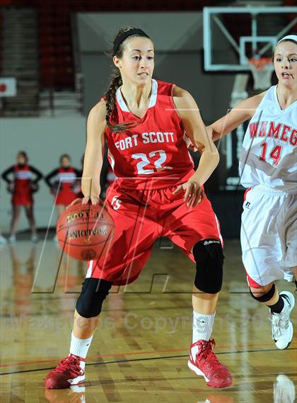 Thumbnail 3 in Fort Scott vs. Wamego (KSHSAA State 4A Semifinal) photogallery.