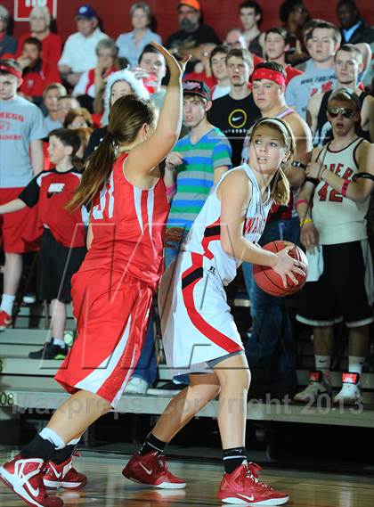 Thumbnail 1 in Fort Scott vs. Wamego (KSHSAA State 4A Semifinal) photogallery.