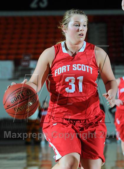 Thumbnail 2 in Fort Scott vs. Wamego (KSHSAA State 4A Semifinal) photogallery.