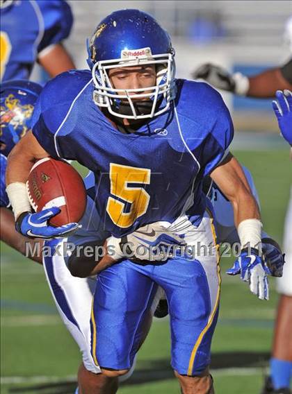 Thumbnail 2 in Roosevelt vs. John Glenn (Long Island Class 4 Final) photogallery.