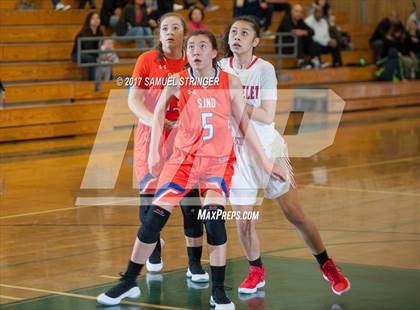 Thumbnail 2 in St. Joseph Notre Dame vs. Carondelet (Mats Tipoff Classic) photogallery.