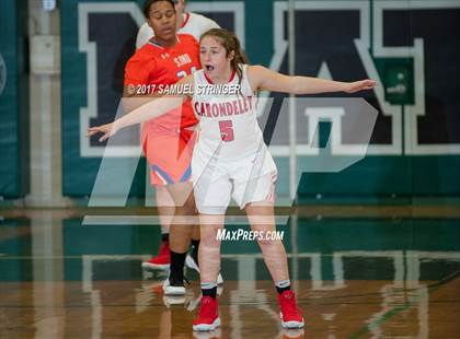 Thumbnail 2 in St. Joseph Notre Dame vs. Carondelet (Mats Tipoff Classic) photogallery.