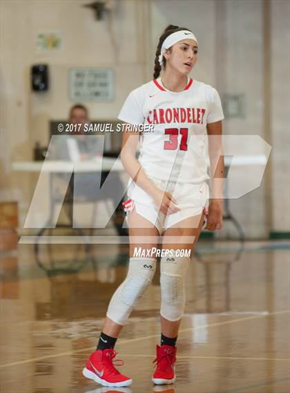 Thumbnail 3 in St. Joseph Notre Dame vs. Carondelet (Mats Tipoff Classic) photogallery.