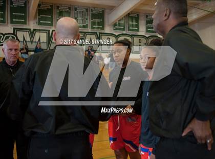 Thumbnail 3 in St. Joseph Notre Dame vs. Carondelet (Mats Tipoff Classic) photogallery.