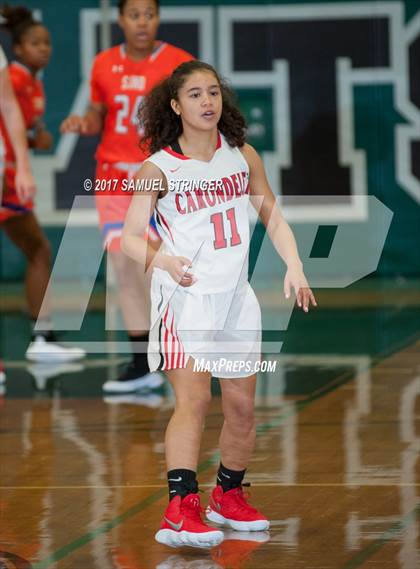 Thumbnail 3 in St. Joseph Notre Dame vs. Carondelet (Mats Tipoff Classic) photogallery.