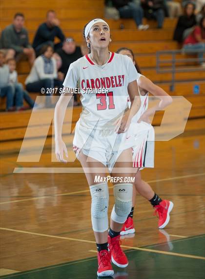 Thumbnail 3 in St. Joseph Notre Dame vs. Carondelet (Mats Tipoff Classic) photogallery.