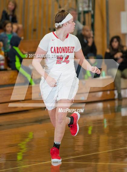 Thumbnail 3 in St. Joseph Notre Dame vs. Carondelet (Mats Tipoff Classic) photogallery.