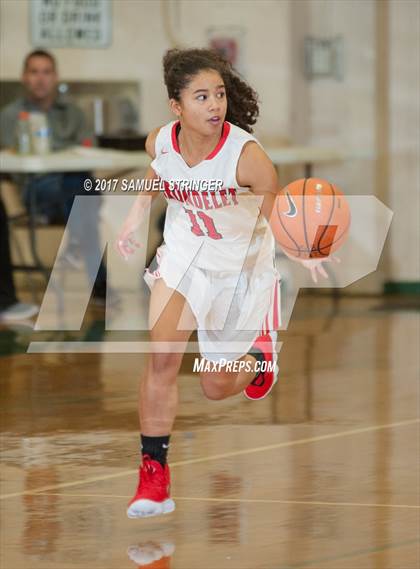Thumbnail 3 in St. Joseph Notre Dame vs. Carondelet (Mats Tipoff Classic) photogallery.