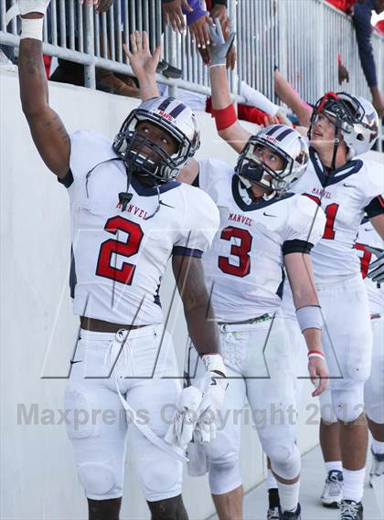 Thumbnail 1 in Manvel vs. Port Arthur Memorial (UIL 5A Division 2 Bi-District Playoff) photogallery.