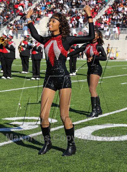Thumbnail 3 in Manvel vs. Port Arthur Memorial (UIL 5A Division 2 Bi-District Playoff) photogallery.