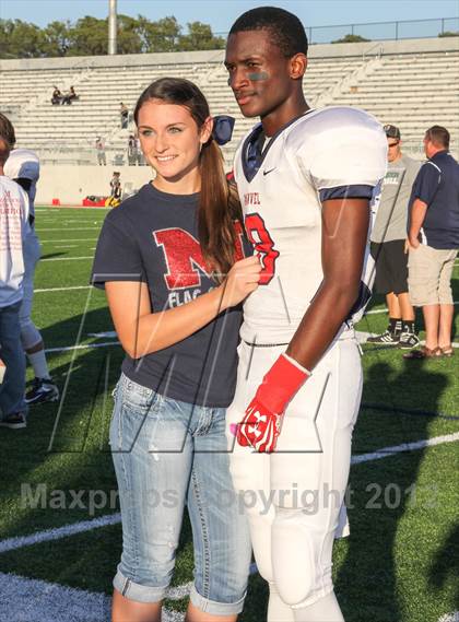 Thumbnail 2 in Manvel vs. Port Arthur Memorial (UIL 5A Division 2 Bi-District Playoff) photogallery.