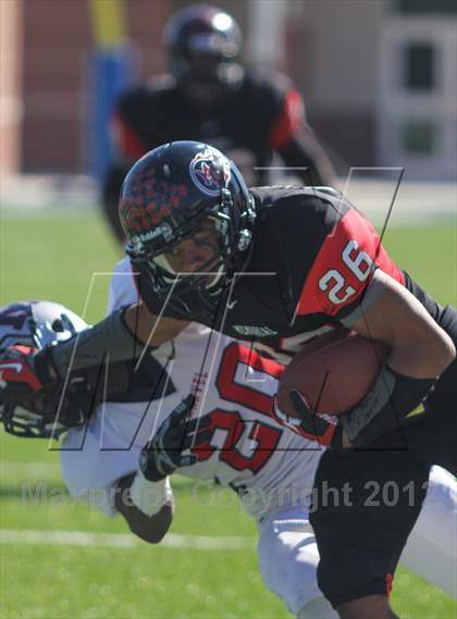 Thumbnail 3 in Manvel vs. Port Arthur Memorial (UIL 5A Division 2 Bi-District Playoff) photogallery.