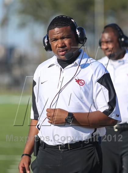 Thumbnail 3 in Manvel vs. Port Arthur Memorial (UIL 5A Division 2 Bi-District Playoff) photogallery.