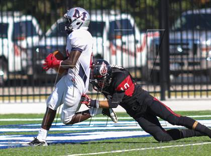 Thumbnail 2 in Manvel vs. Port Arthur Memorial (UIL 5A Division 2 Bi-District Playoff) photogallery.