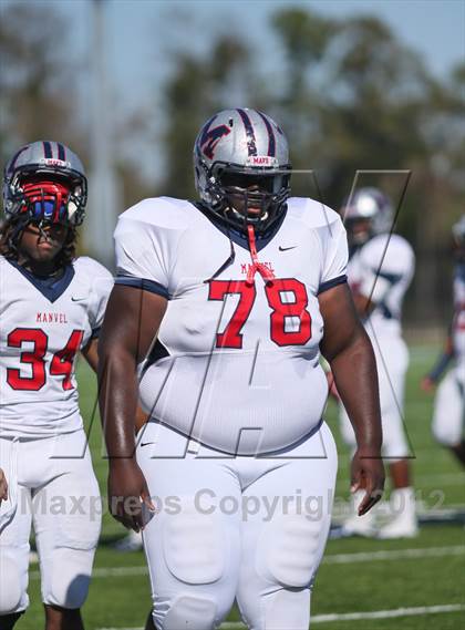 Thumbnail 3 in Manvel vs. Port Arthur Memorial (UIL 5A Division 2 Bi-District Playoff) photogallery.