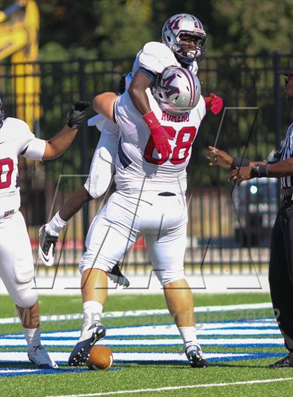 Thumbnail 3 in Manvel vs. Port Arthur Memorial (UIL 5A Division 2 Bi-District Playoff) photogallery.