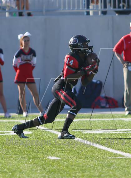 Thumbnail 1 in Manvel vs. Port Arthur Memorial (UIL 5A Division 2 Bi-District Playoff) photogallery.