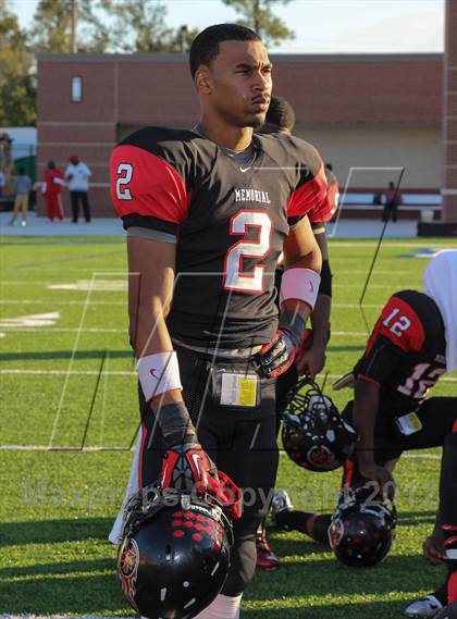 Thumbnail 3 in Manvel vs. Port Arthur Memorial (UIL 5A Division 2 Bi-District Playoff) photogallery.