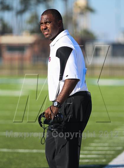Thumbnail 1 in Manvel vs. Port Arthur Memorial (UIL 5A Division 2 Bi-District Playoff) photogallery.