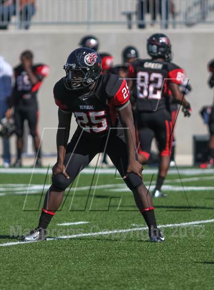 Thumbnail 2 in Manvel vs. Port Arthur Memorial (UIL 5A Division 2 Bi-District Playoff) photogallery.