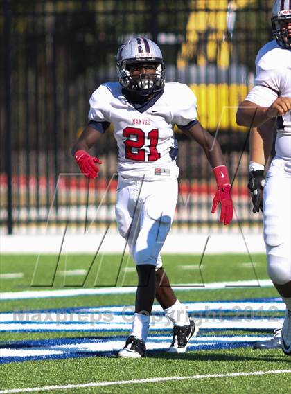 Thumbnail 1 in Manvel vs. Port Arthur Memorial (UIL 5A Division 2 Bi-District Playoff) photogallery.