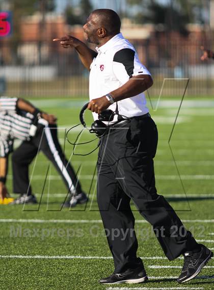 Thumbnail 3 in Manvel vs. Port Arthur Memorial (UIL 5A Division 2 Bi-District Playoff) photogallery.