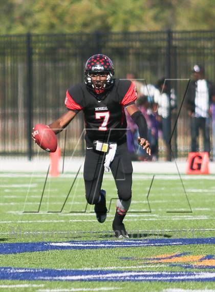 Thumbnail 3 in Manvel vs. Port Arthur Memorial (UIL 5A Division 2 Bi-District Playoff) photogallery.