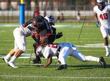 Thumbnail 2 in Manvel vs. Port Arthur Memorial (UIL 5A Division 2 Bi-District Playoff) photogallery.