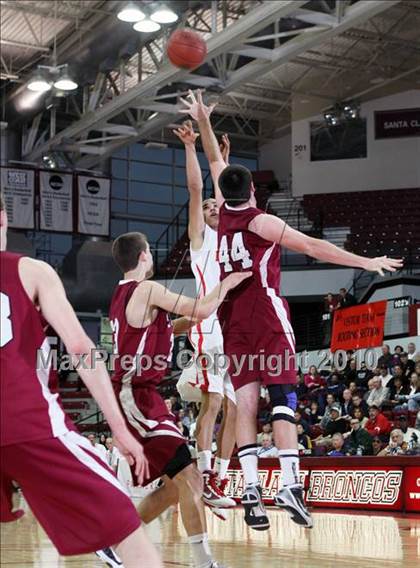 Thumbnail 2 in Sacred Heart Prep vs. Palma (CIF CCS D4 Final) photogallery.