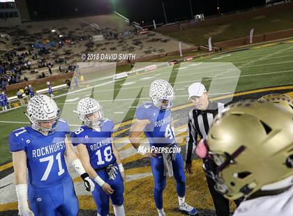 Thumbnail 2 in Christian Brothers vs. Rockhurst (MSHSAA Class 6 Show-Me Bowl) photogallery.