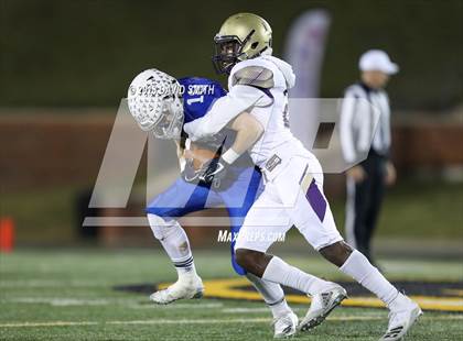 Thumbnail 2 in Christian Brothers vs. Rockhurst (MSHSAA Class 6 Show-Me Bowl) photogallery.